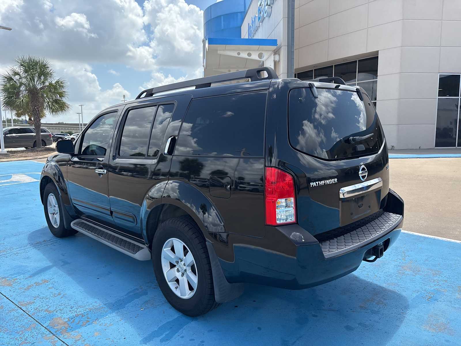 2009 Nissan Pathfinder SE 6