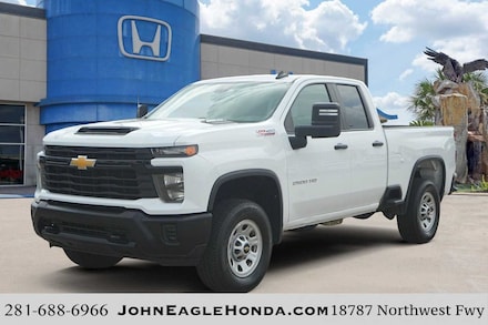 Camioneta Chevrolet Silverado 2500 HD Work Truck 2024 con cabina doble