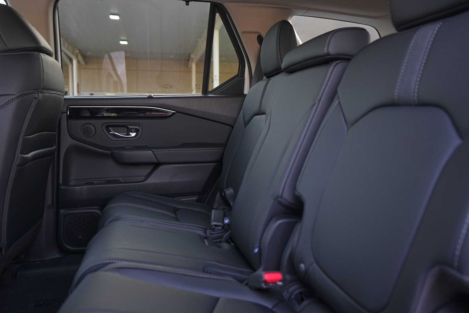 Thumbnail: 2026 Honda Pilot - 13