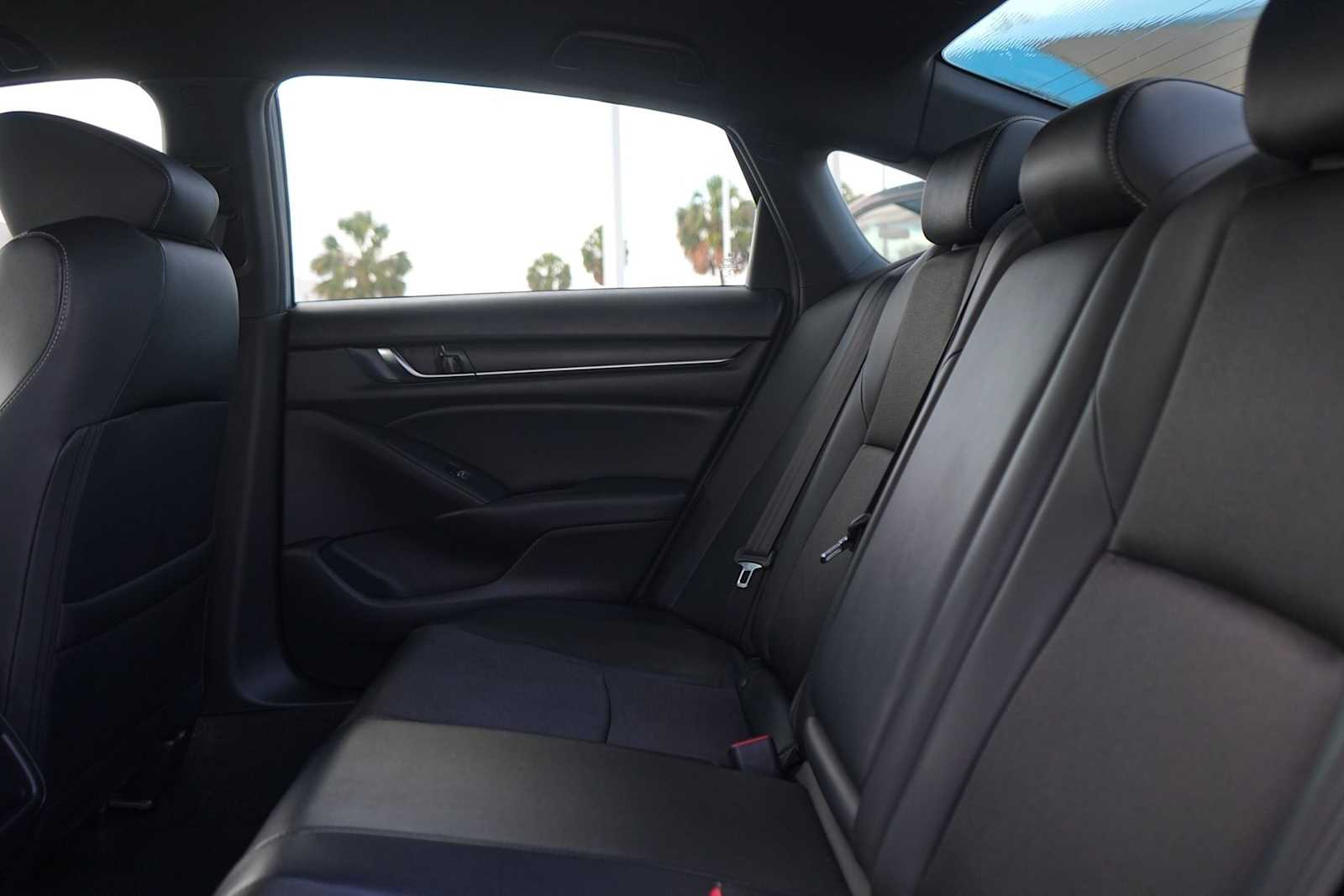 Thumbnail: 2018 Honda Accord - 14