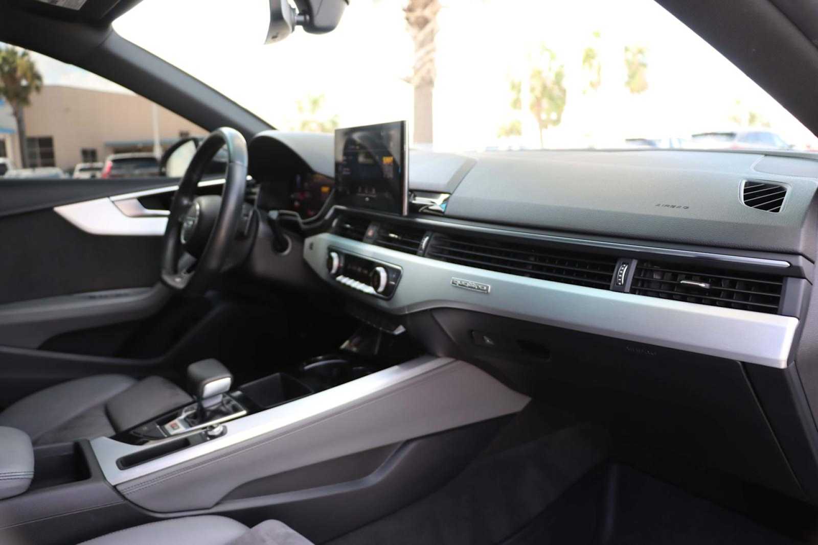 Thumbnail: 2020 Audi S5 - 13