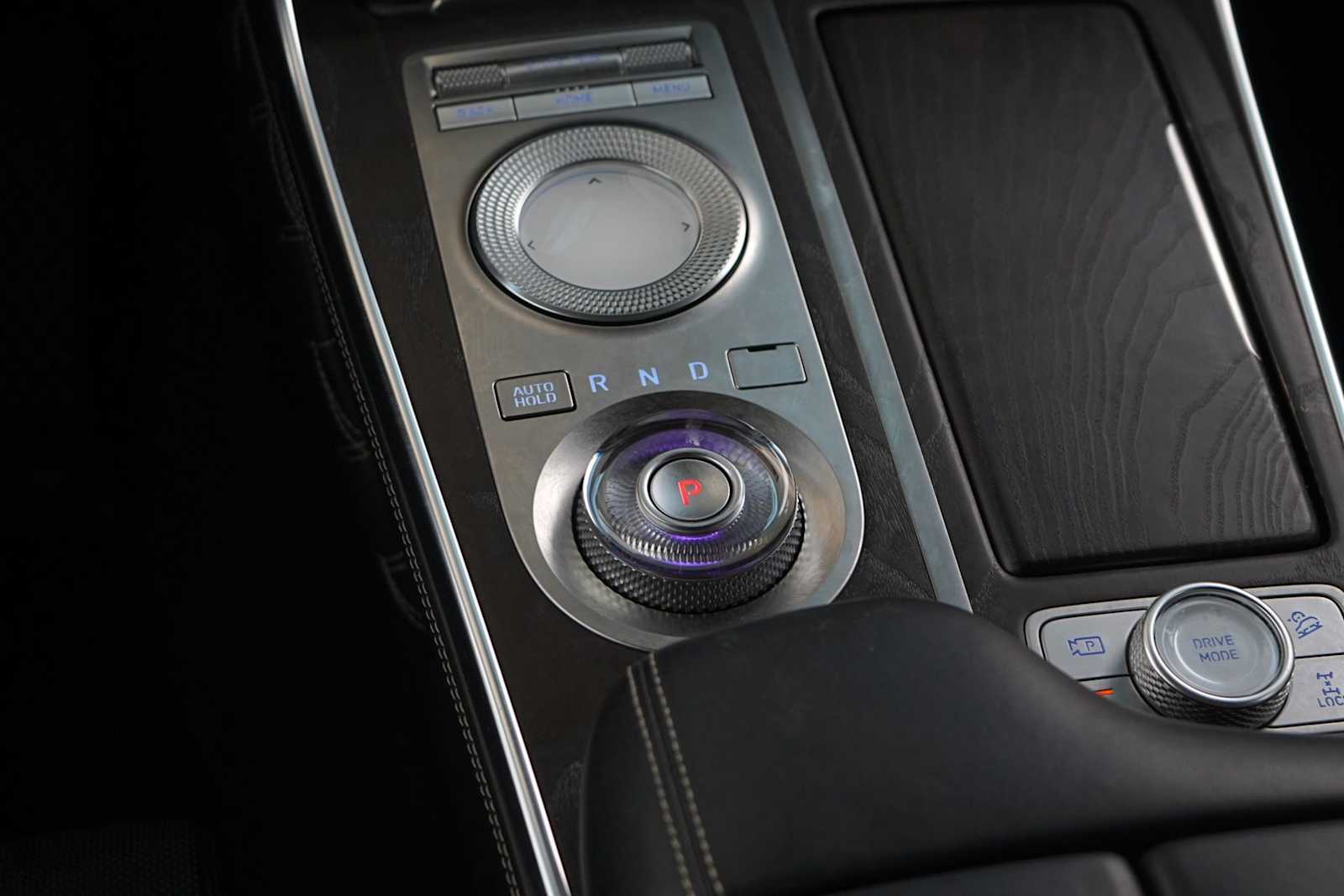 Thumbnail: 2021 Genesis GV80 - 19