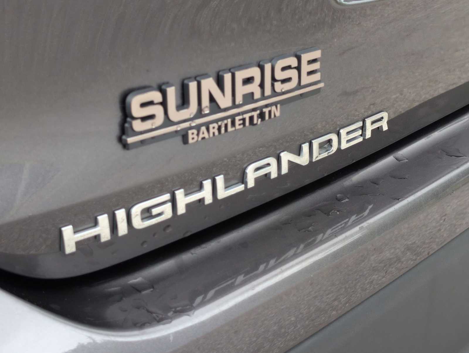 Thumbnail: 2021 Toyota Highlander - 13