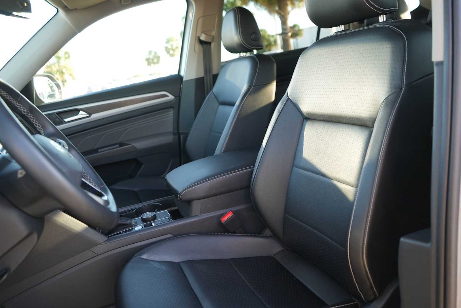 Thumbnail: 2022 Volkswagen Atlas - 11