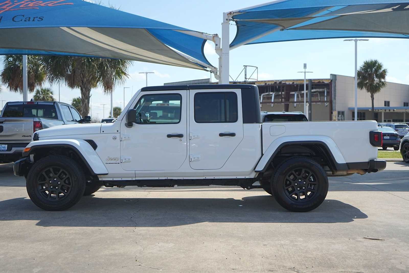 Thumbnail: 2023 Jeep Gladiator - 3