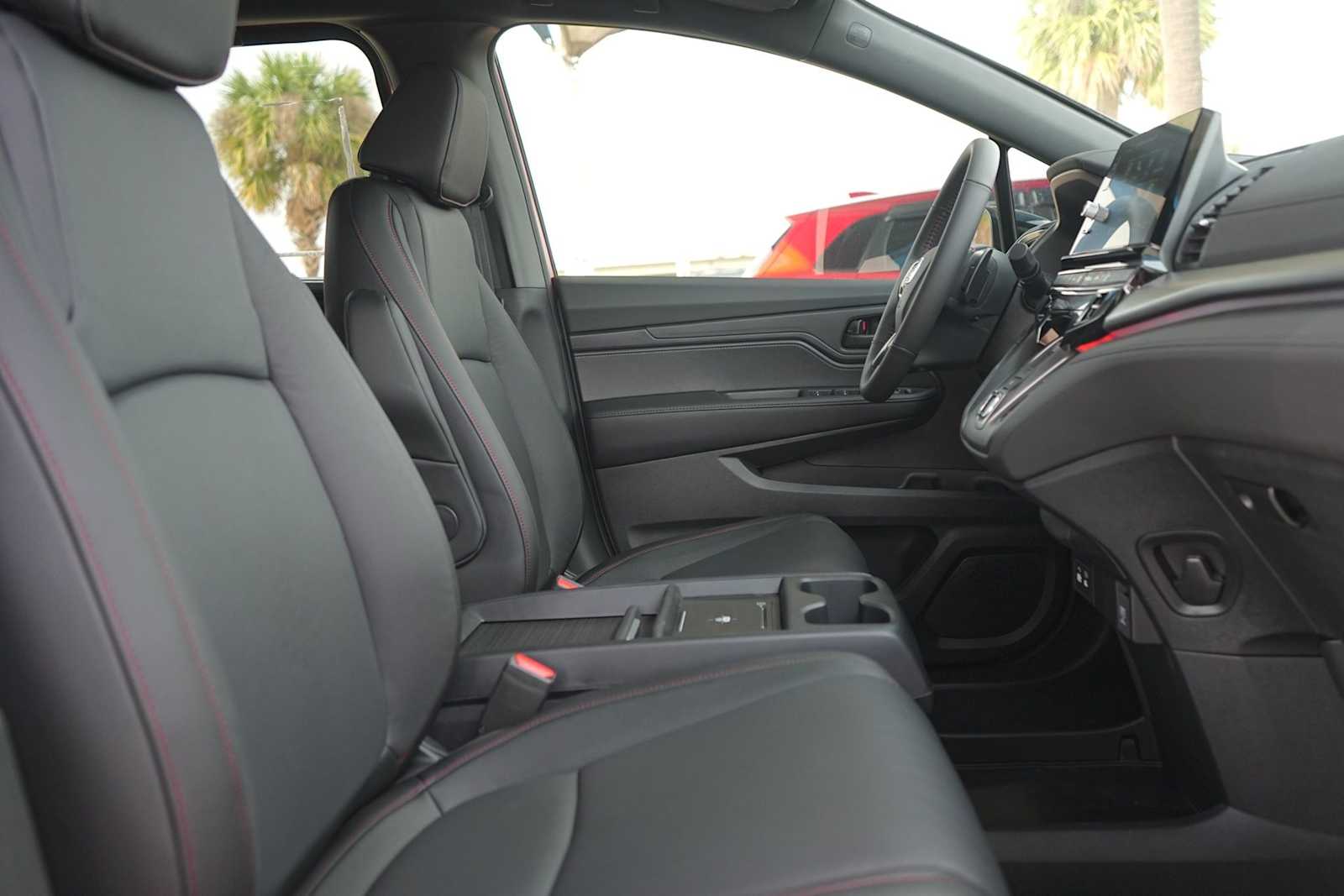 Thumbnail: 2026 Honda Odyssey - 14