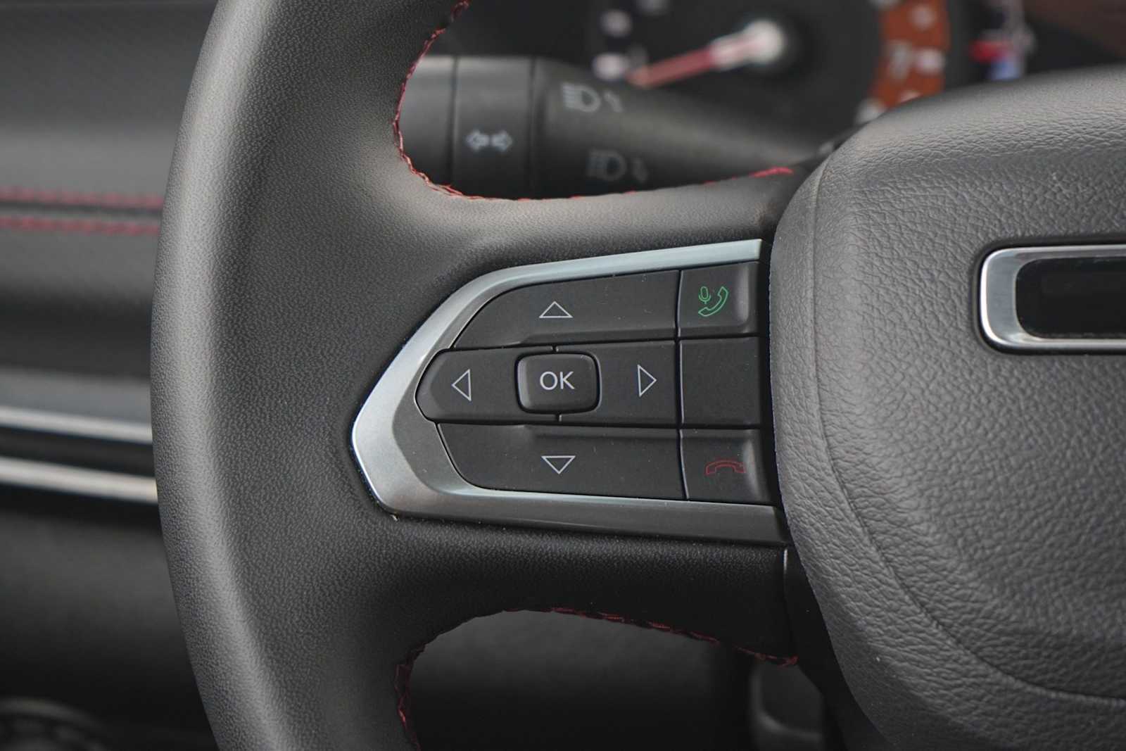 Thumbnail: 2025 Jeep Compass - 17