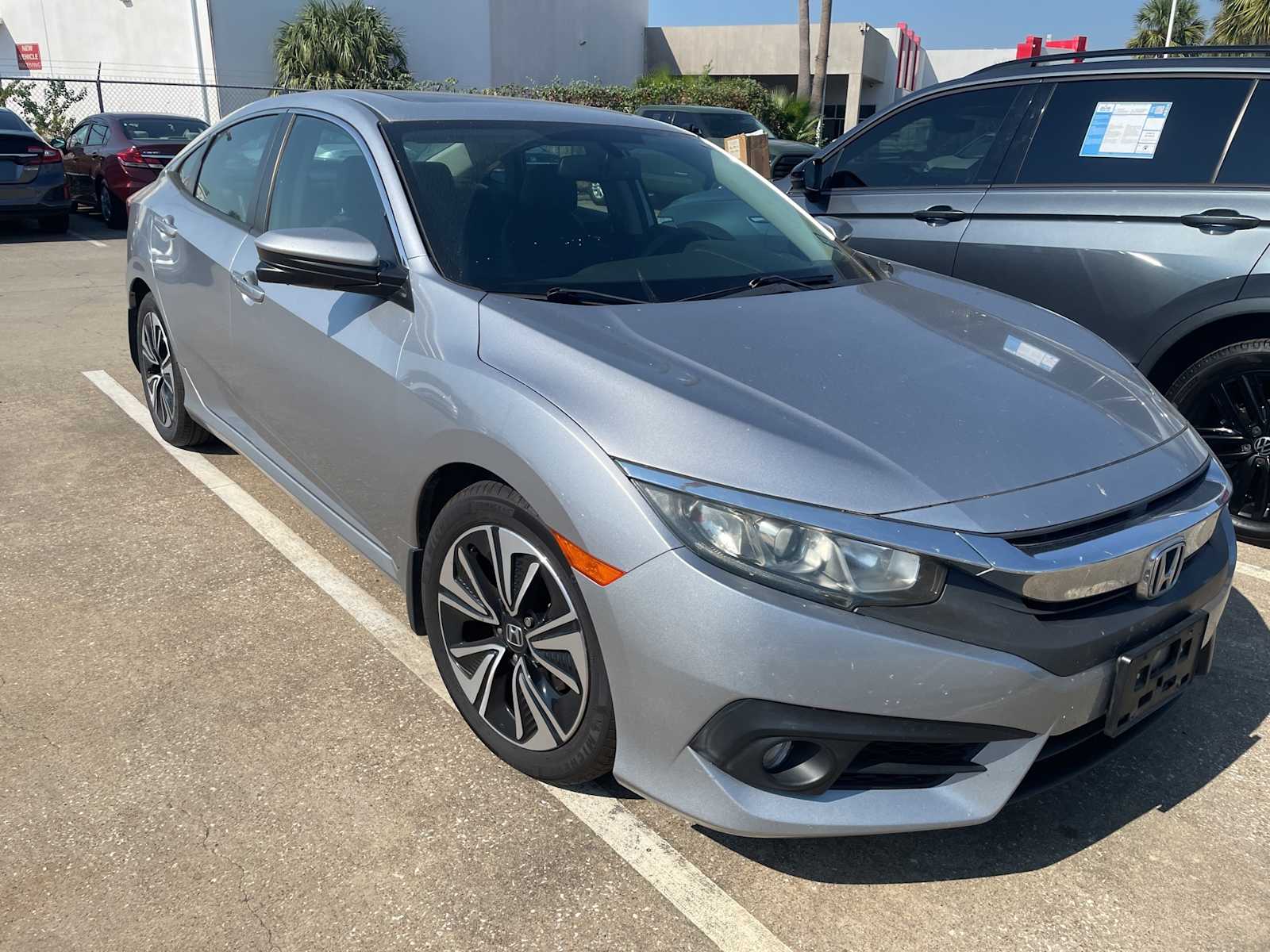 Thumbnail: 2016 Honda Civic - 4