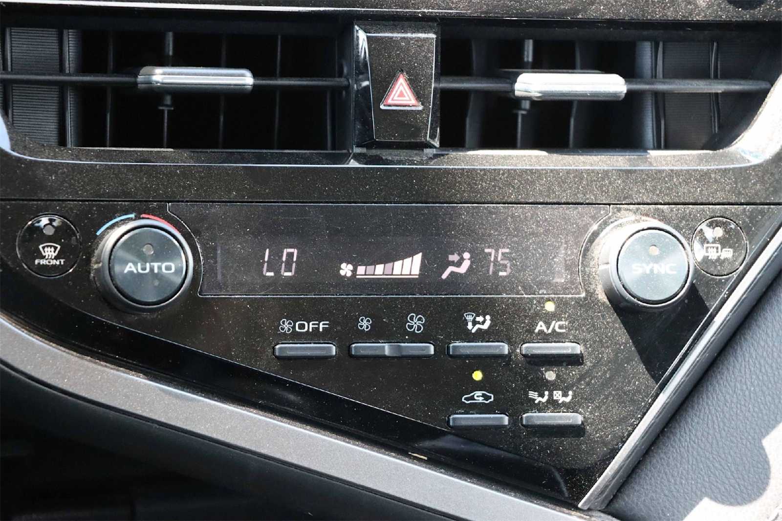 Thumbnail: 2022 Toyota Camry - 17