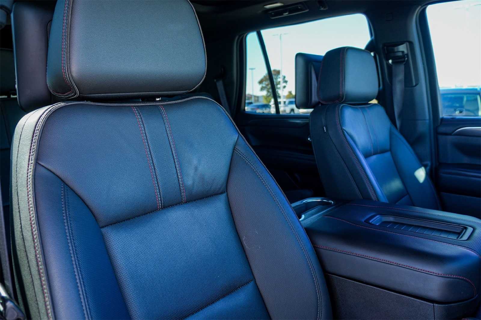 Thumbnail: 2022 Chevrolet Tahoe - 14