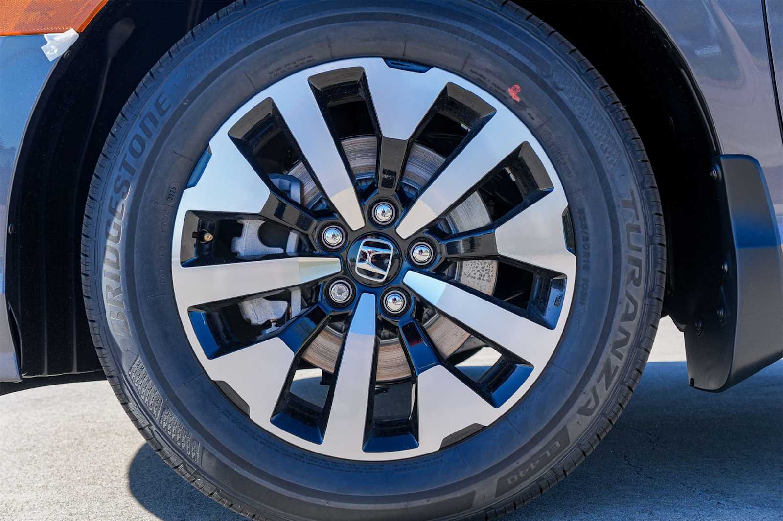 Thumbnail: 2026 Honda Odyssey - 8