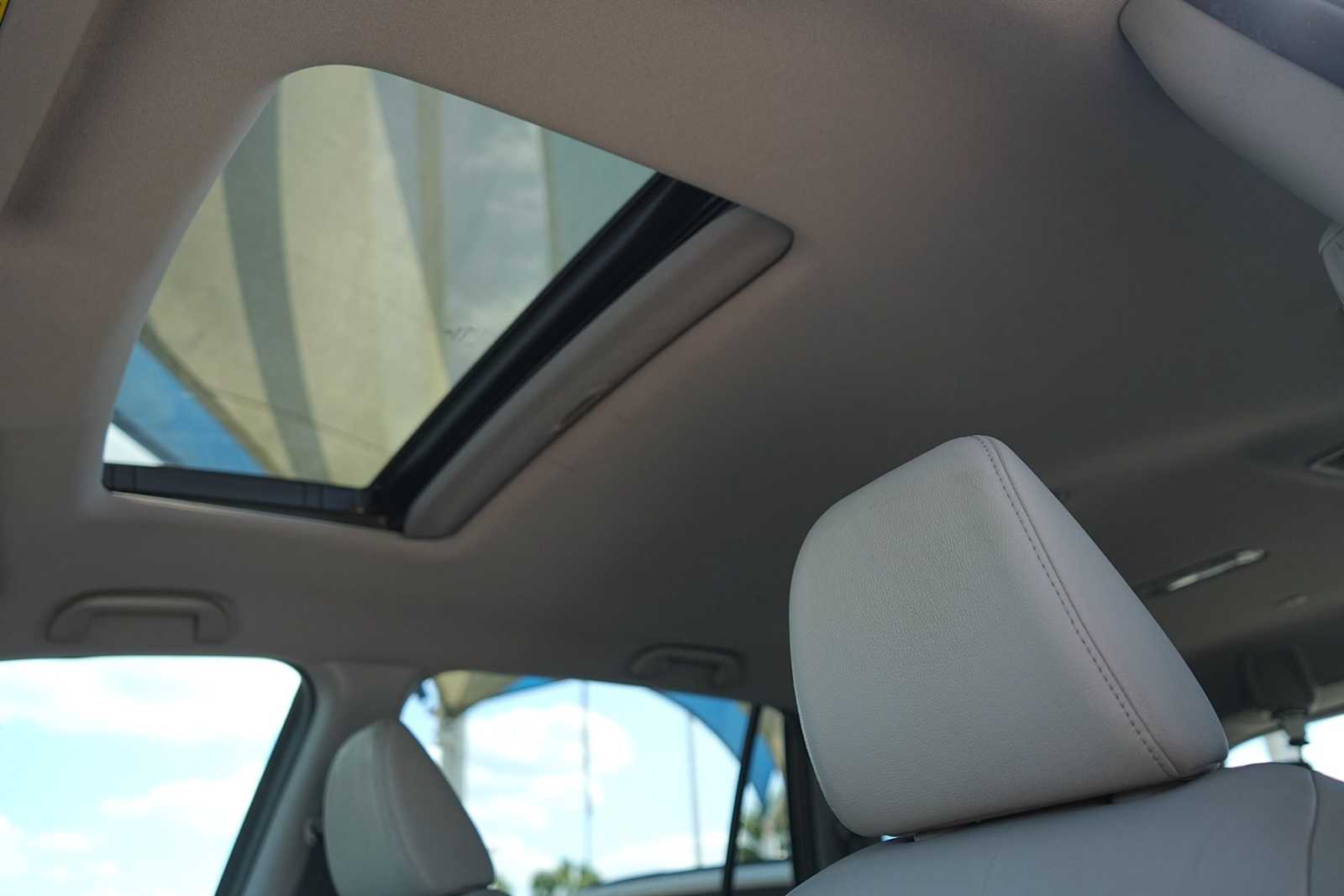 Thumbnail: 2016 Honda Pilot - 24