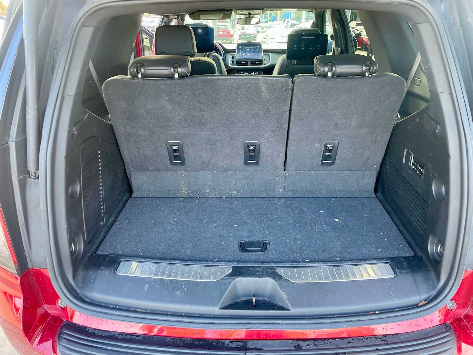 Thumbnail: 2022 Chevrolet Tahoe - 12