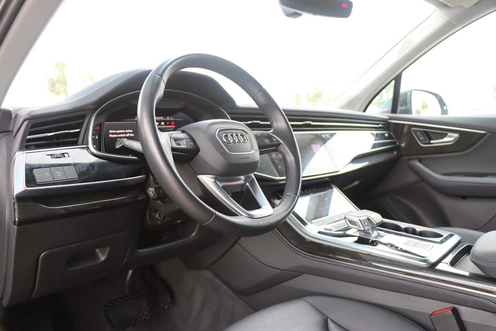 Thumbnail: 2024 Audi Q7 - 2