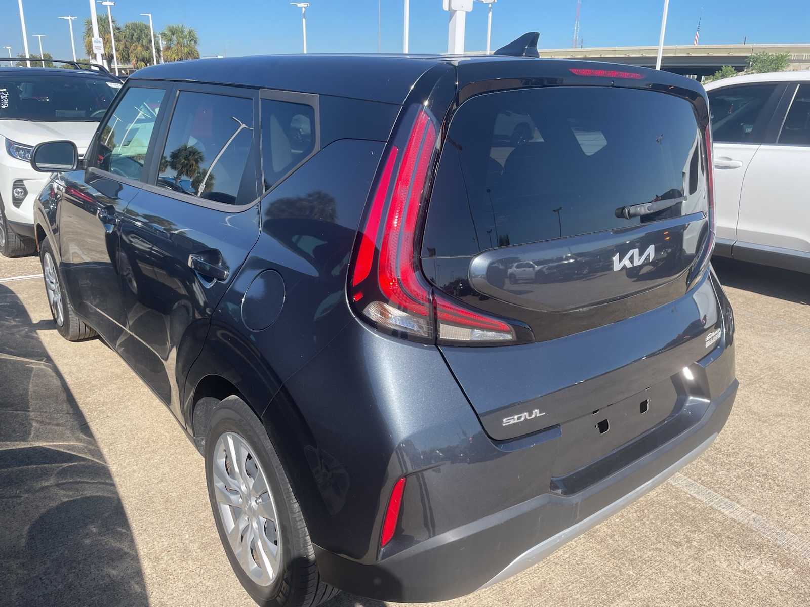 2023 Kia Soul LX S photo 2