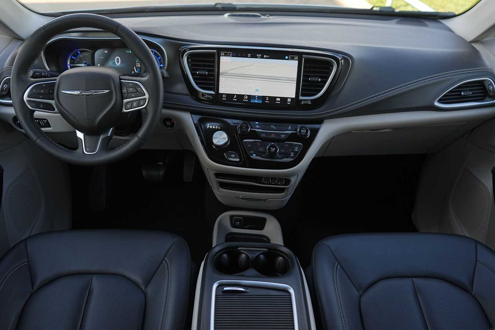 Thumbnail: 2024 Chrysler Pacifica - 9