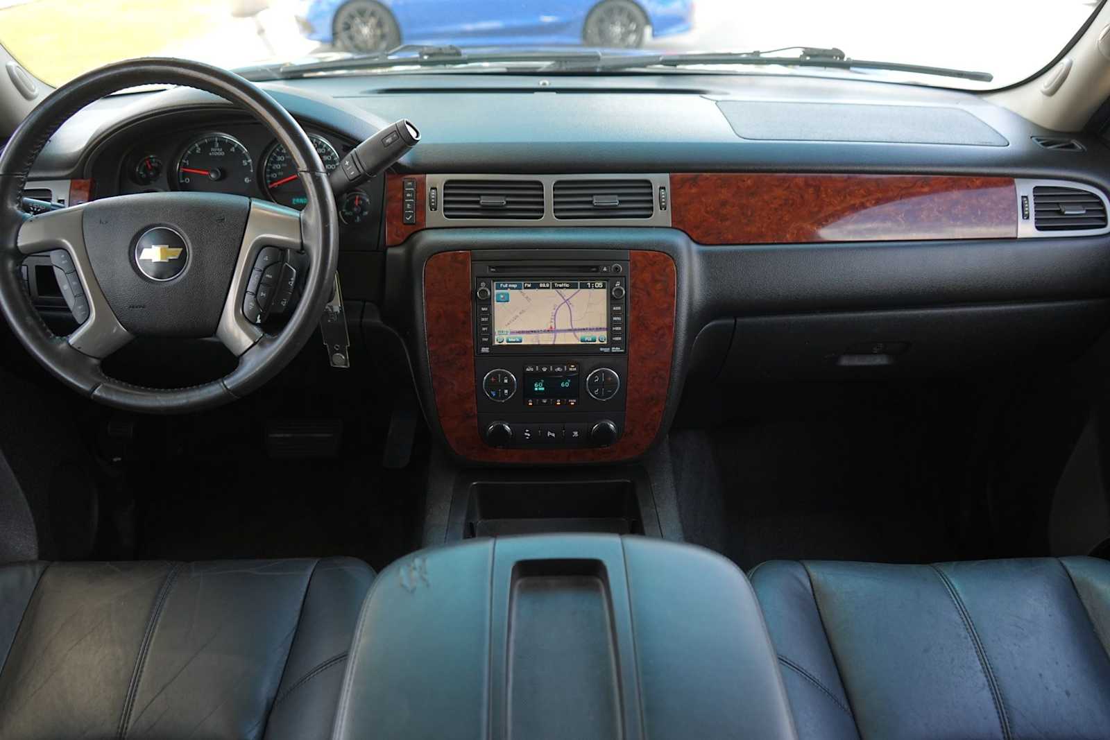 Thumbnail: 2011 Chevrolet Tahoe - 10