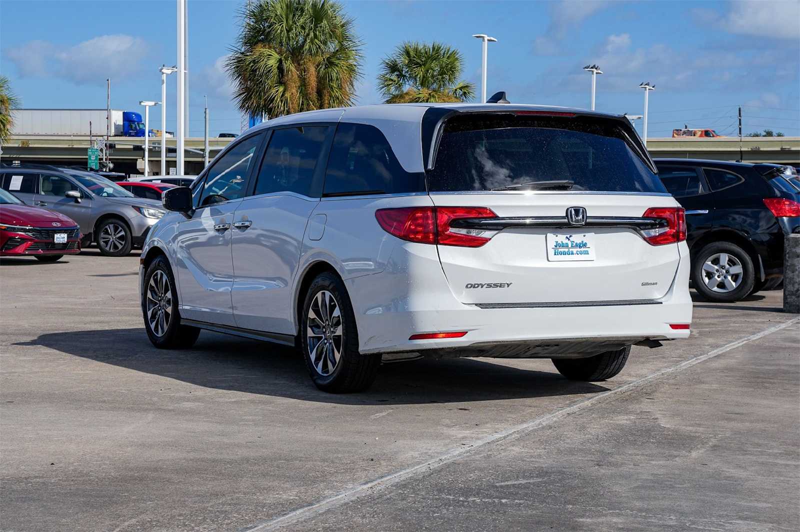 Thumbnail: 2023 Honda Odyssey - 4