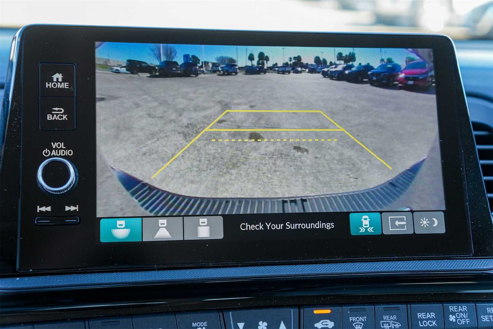 Thumbnail: 2026 Honda Odyssey - 24