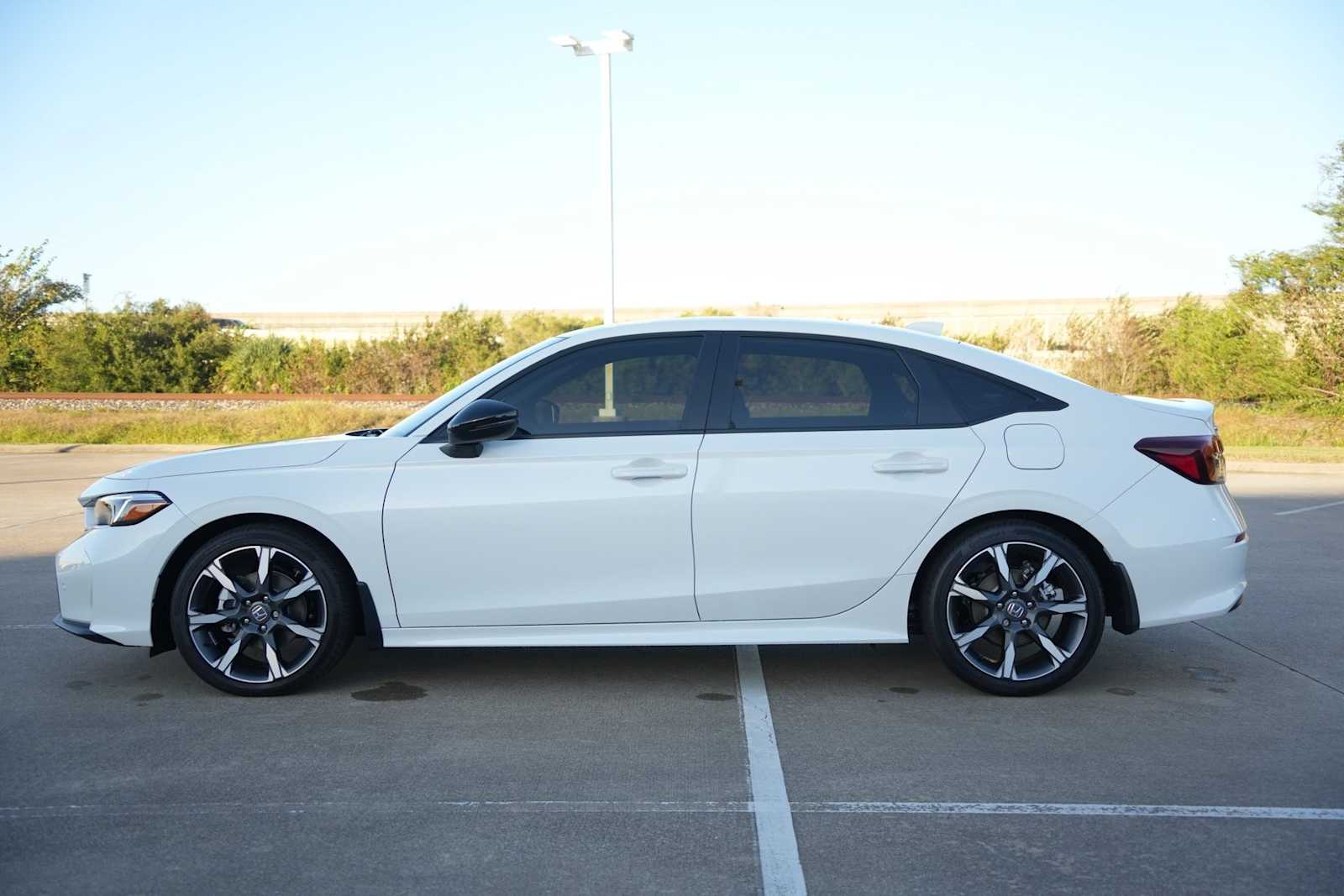 Thumbnail: 2025 Honda Civic - 3