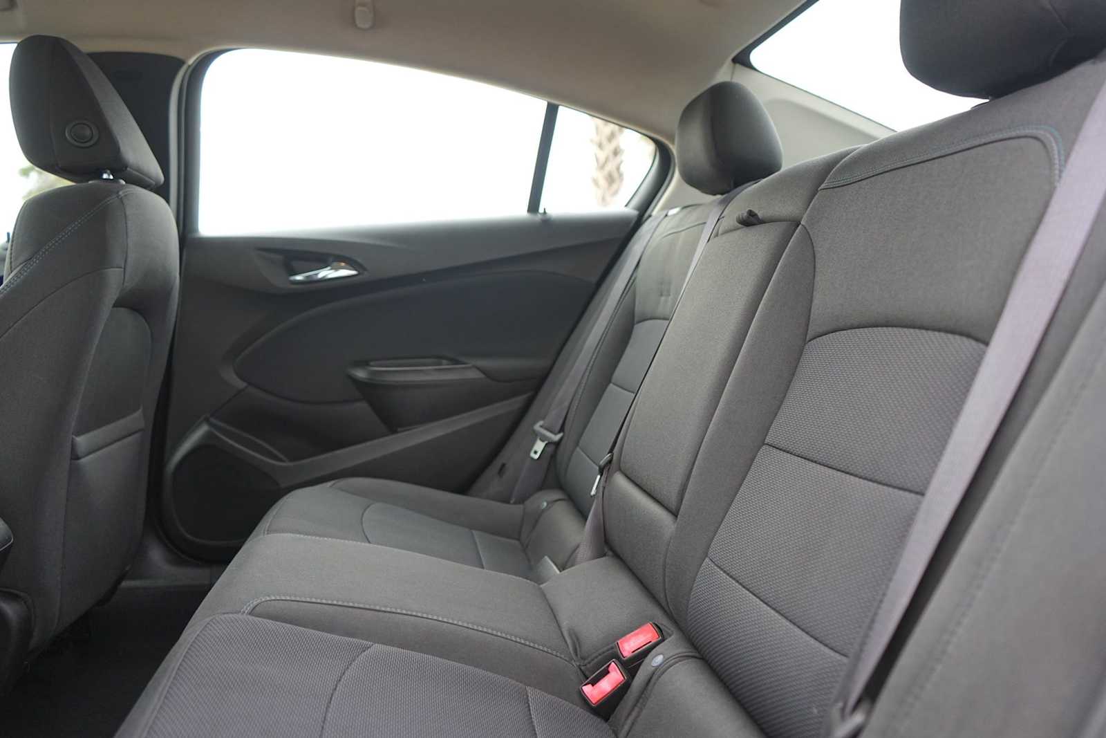 Thumbnail: 2016 Chevrolet Cruze - 14