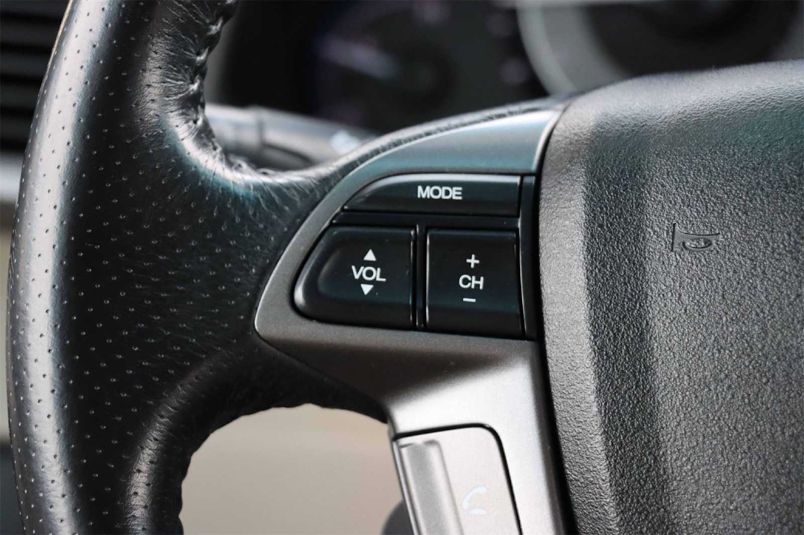 Thumbnail: 2012 Honda Odyssey - 22