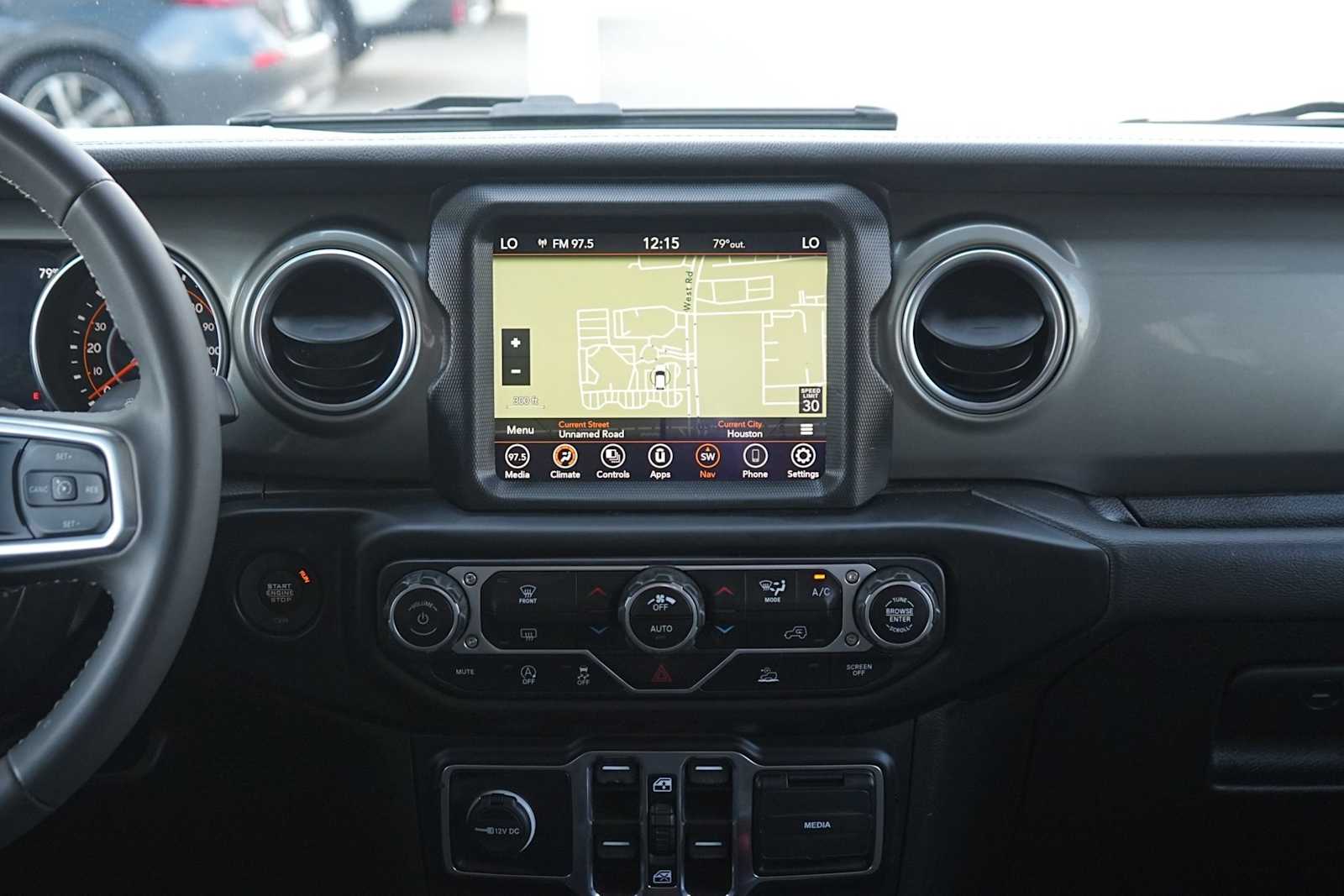 Thumbnail: 2023 Jeep Gladiator - 19