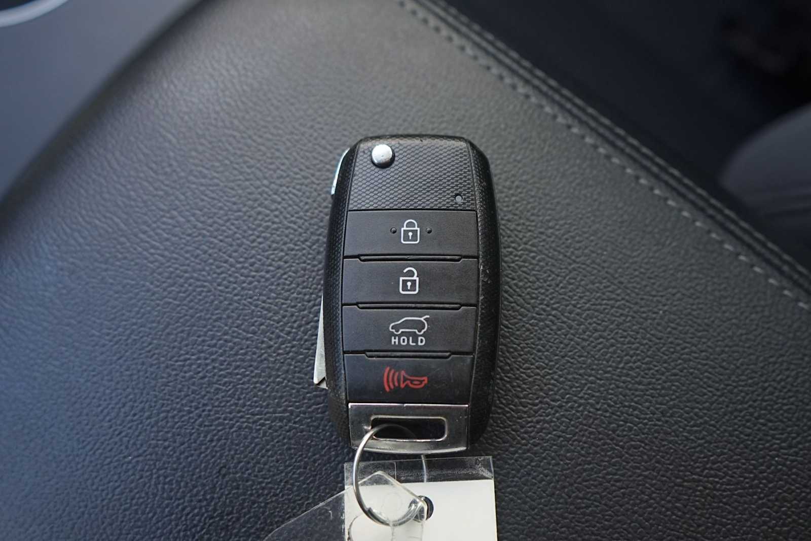 Thumbnail: 2019 Kia Sorento - 28