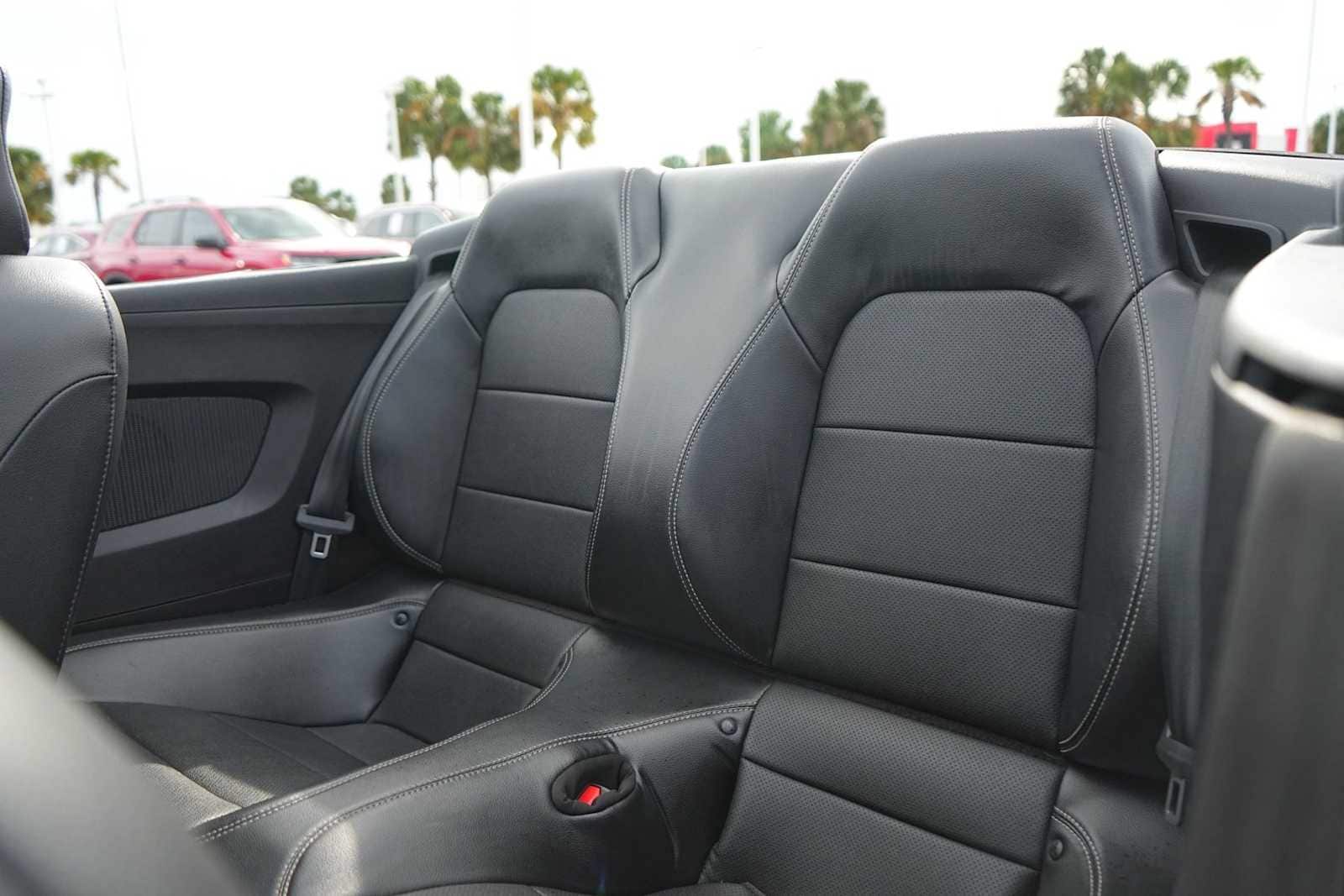 Thumbnail: 2022 Ford Mustang - 14