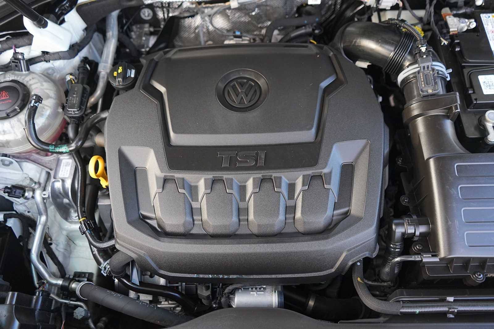 Thumbnail: 2021 Volkswagen Tiguan - 9