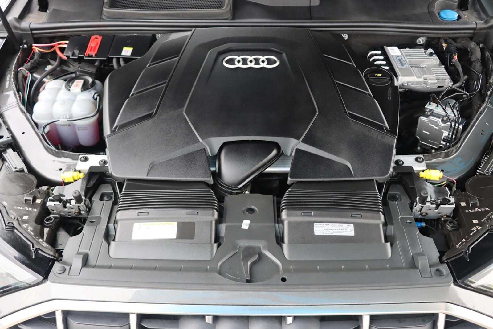 Thumbnail: 2024 Audi Q7 - 9