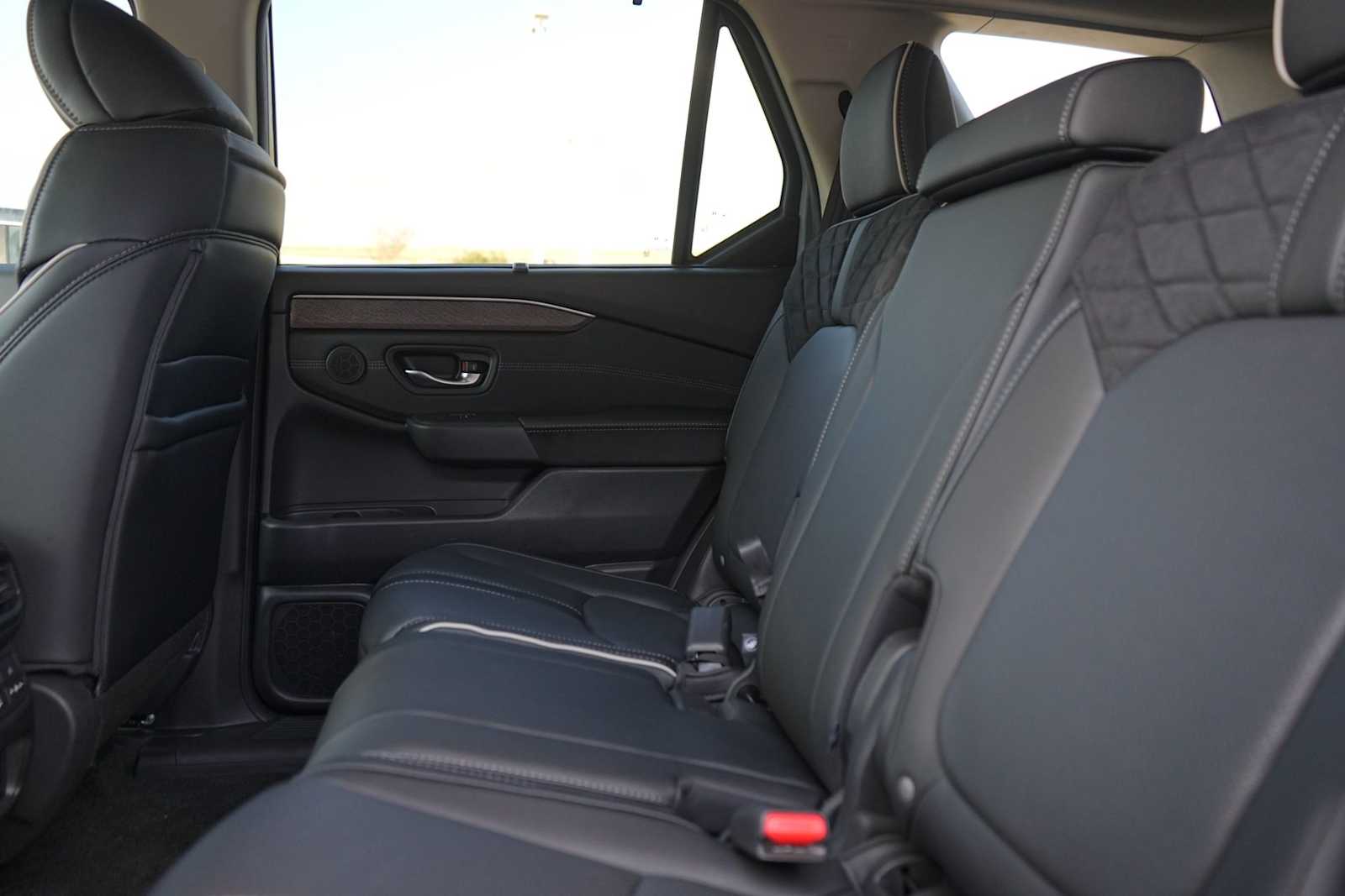 Thumbnail: 2026 Honda Pilot - 13