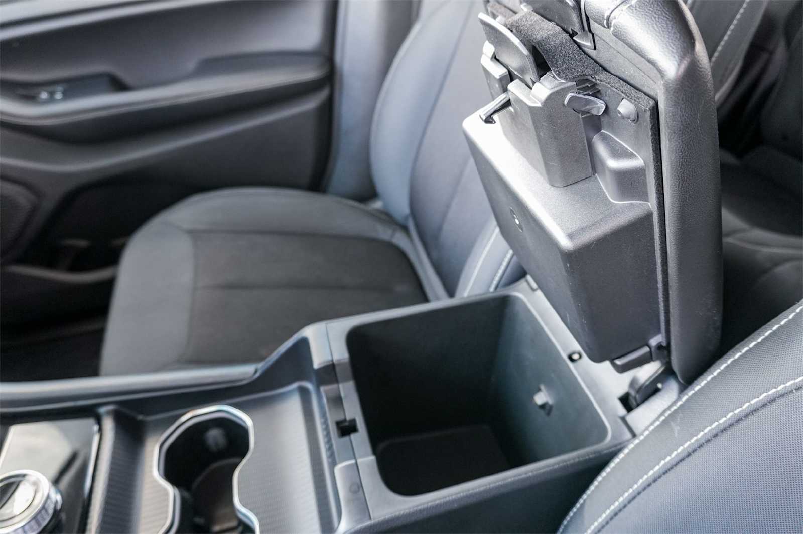 Thumbnail: 2023 Jeep Grand Cherokee - 28