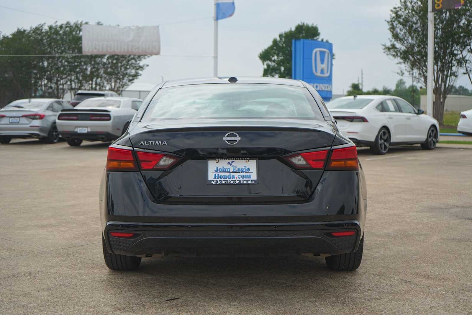 Thumbnail: 2025 Nissan Altima - 5