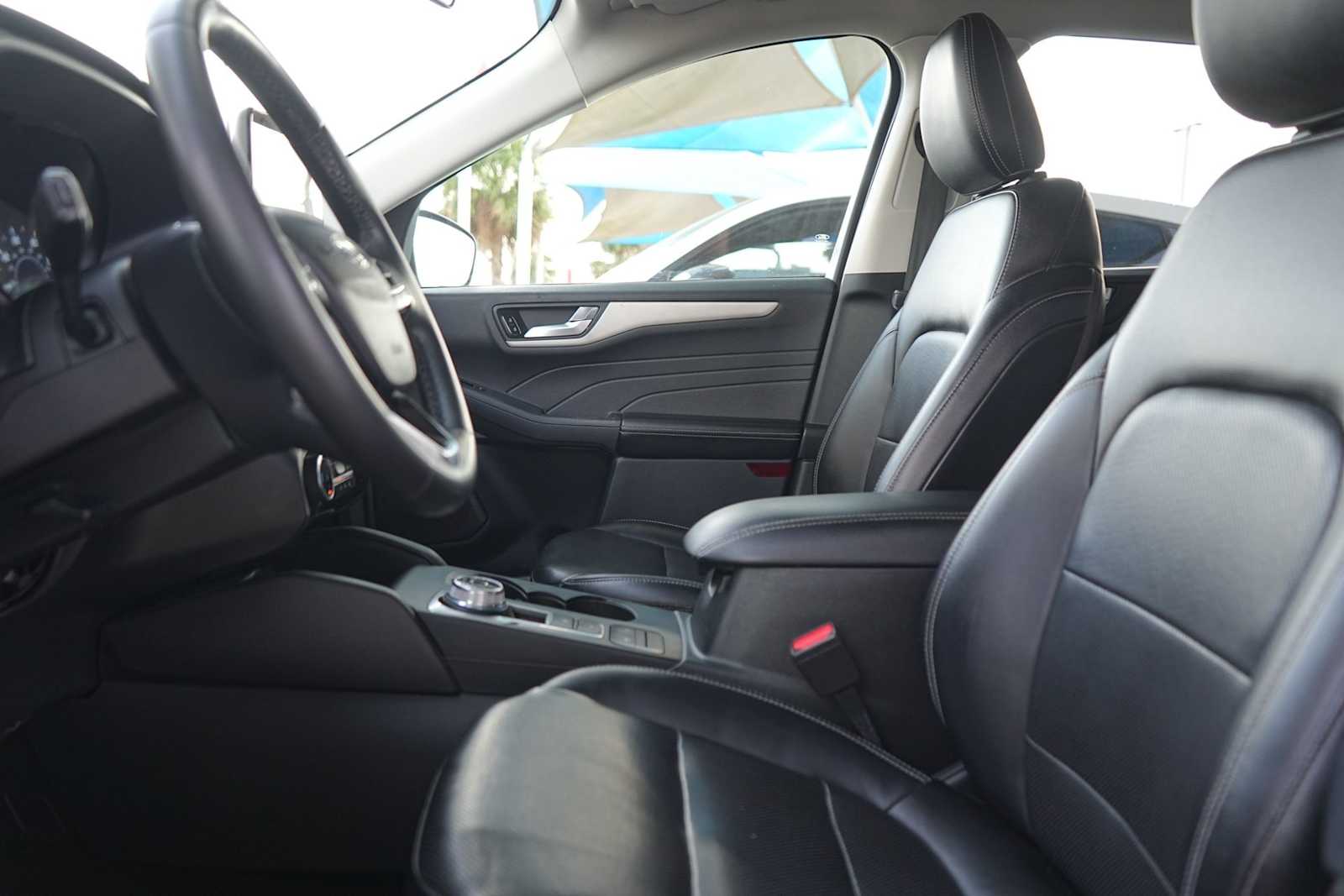 Thumbnail: 2022 Ford Escape - 11