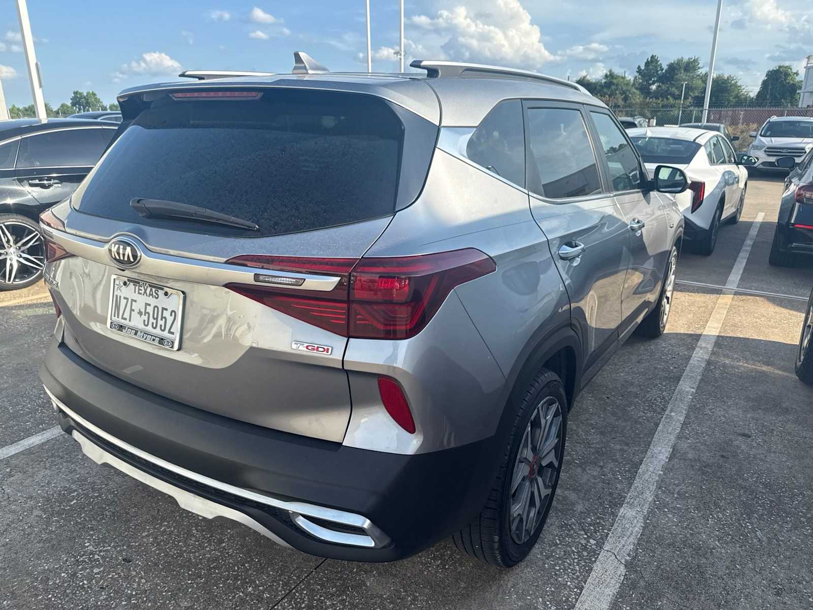 Thumbnail: 2021 Kia Seltos - 3