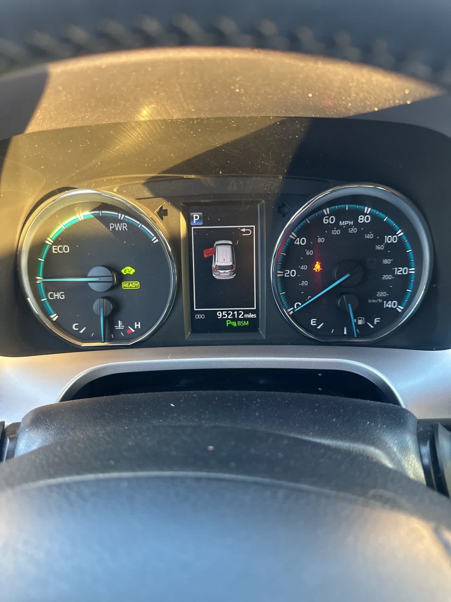 2016 Toyota RAV4 Hybrid Limited photo 4