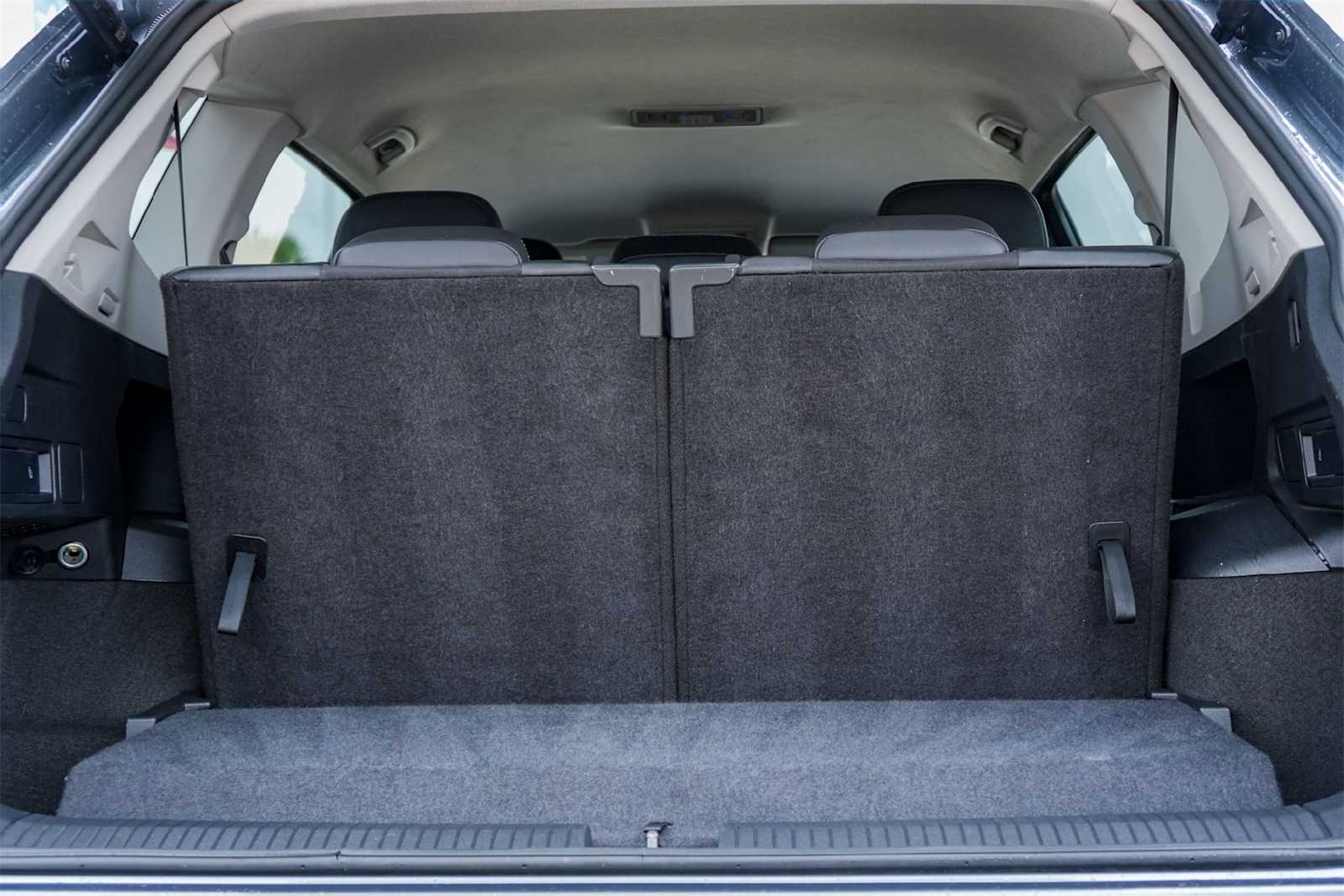 Thumbnail: 2024 Volkswagen Tiguan - 19