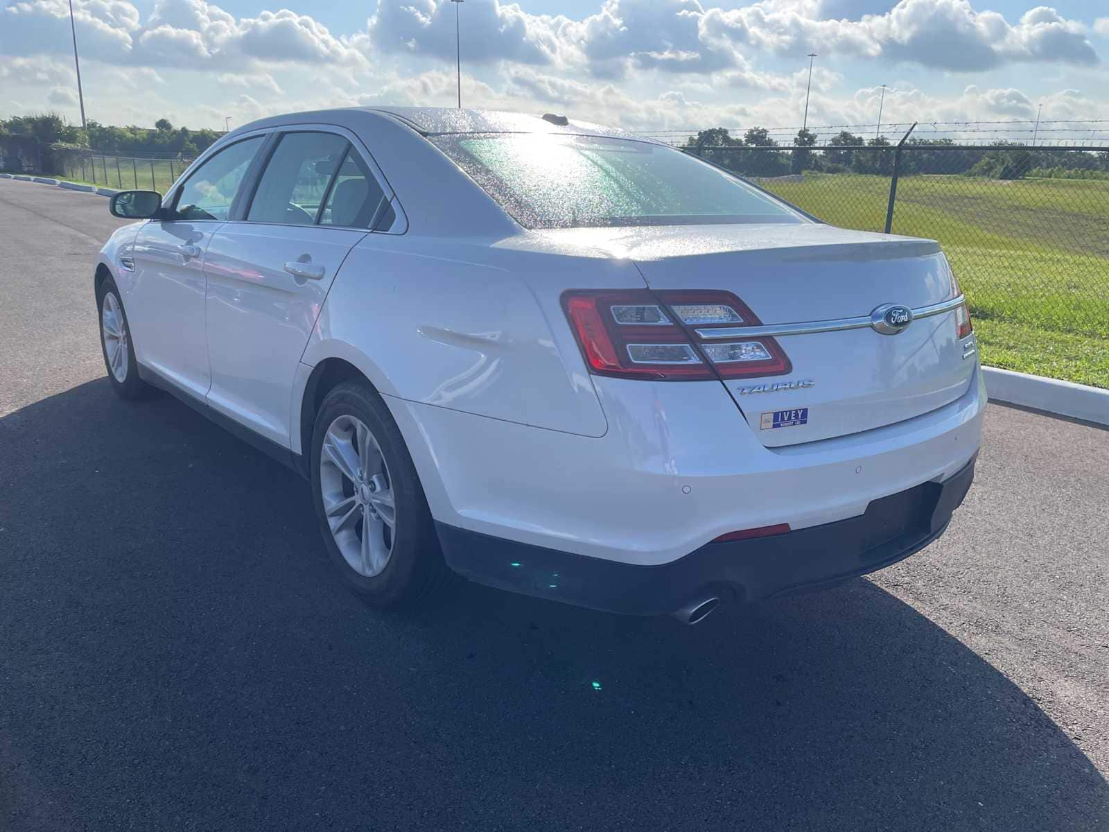 Thumbnail: 2015 Ford Taurus - 2