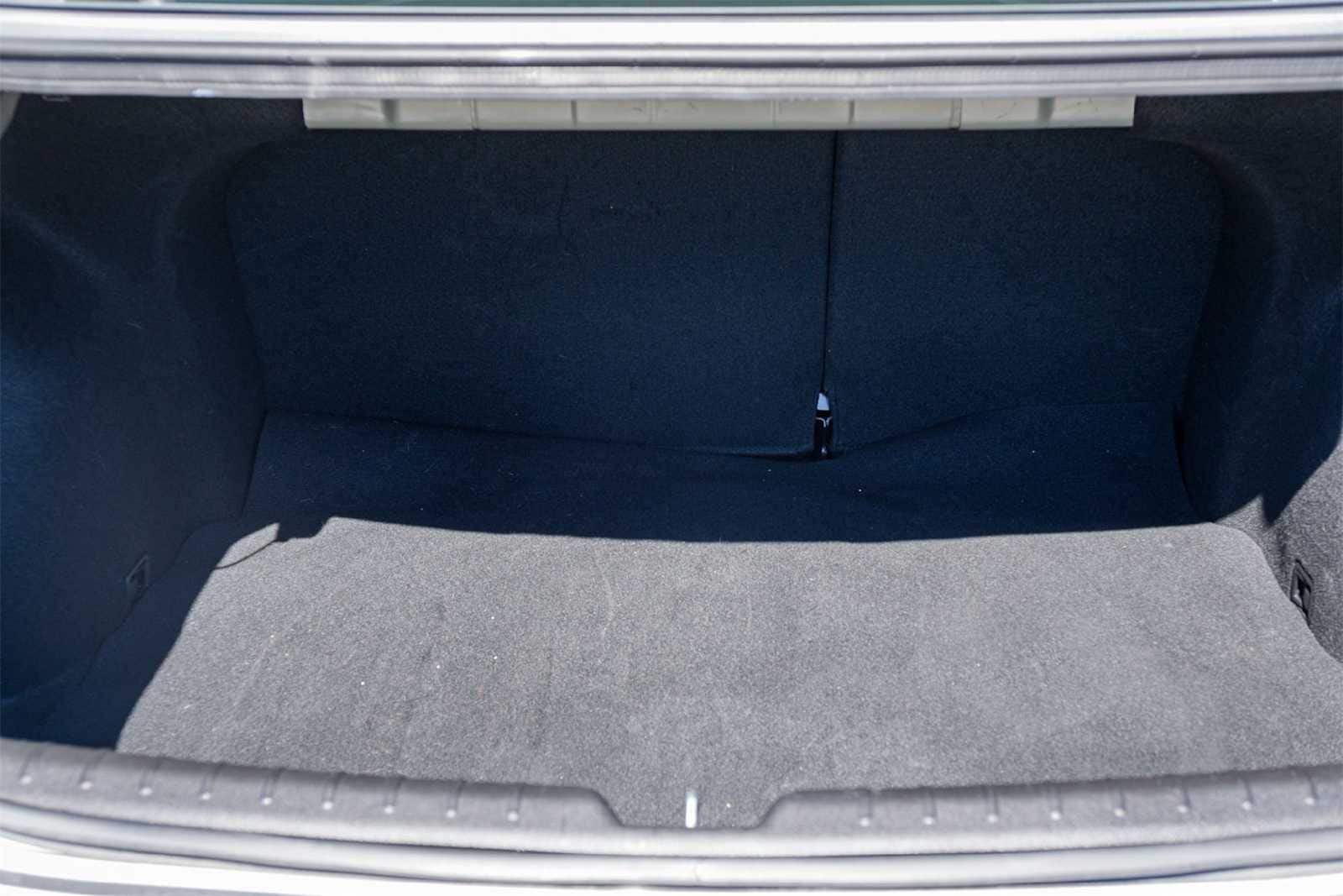 Thumbnail: 2022 Kia Rio - 19