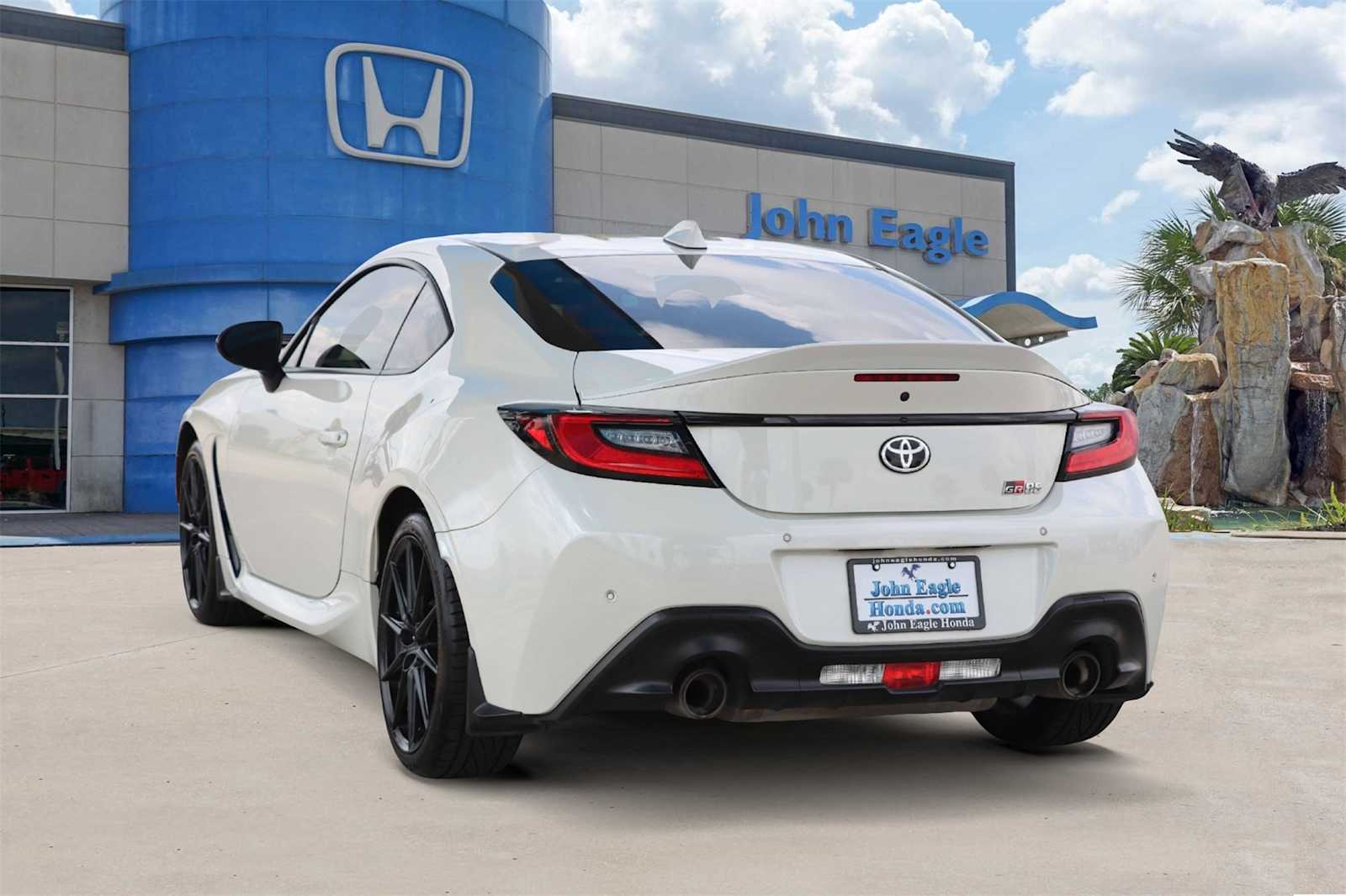 Thumbnail: 2023 Toyota GR86 - 4
