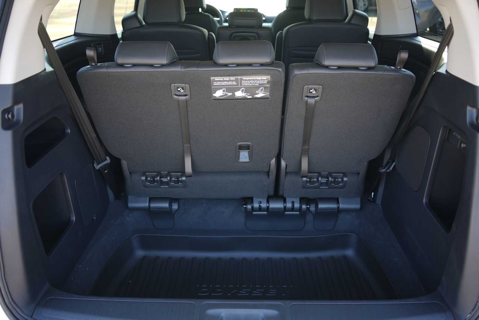 Thumbnail: 2026 Honda Odyssey - 19