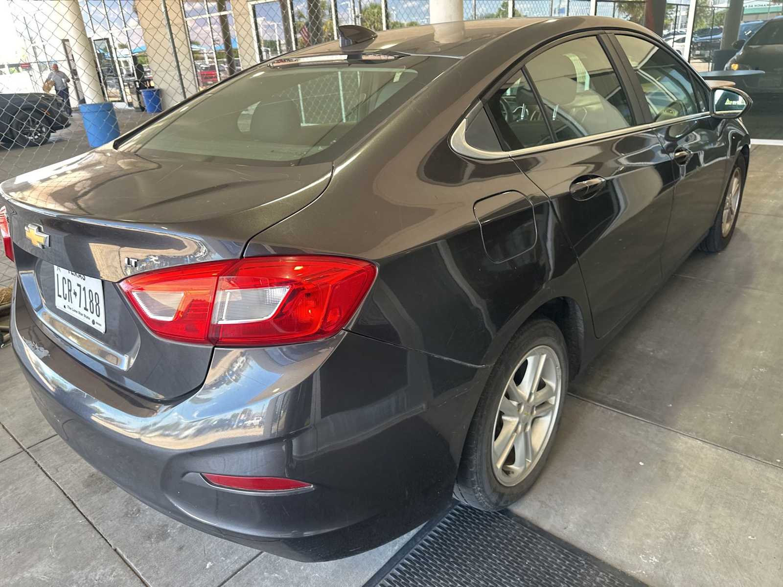 Thumbnail: 2016 Chevrolet Cruze - 3