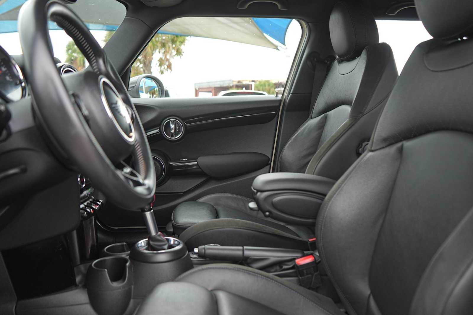 Thumbnail: 2019 MINI Cooper Hardtop - 11