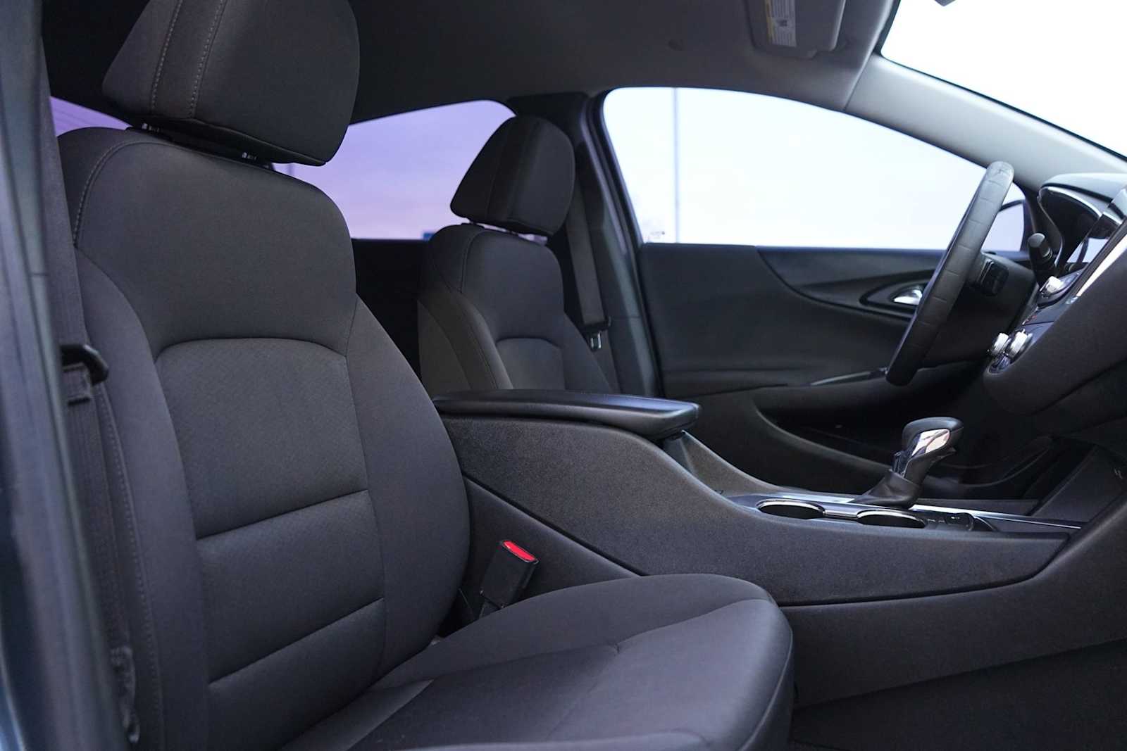 Thumbnail: 2021 Chevrolet Malibu - 15