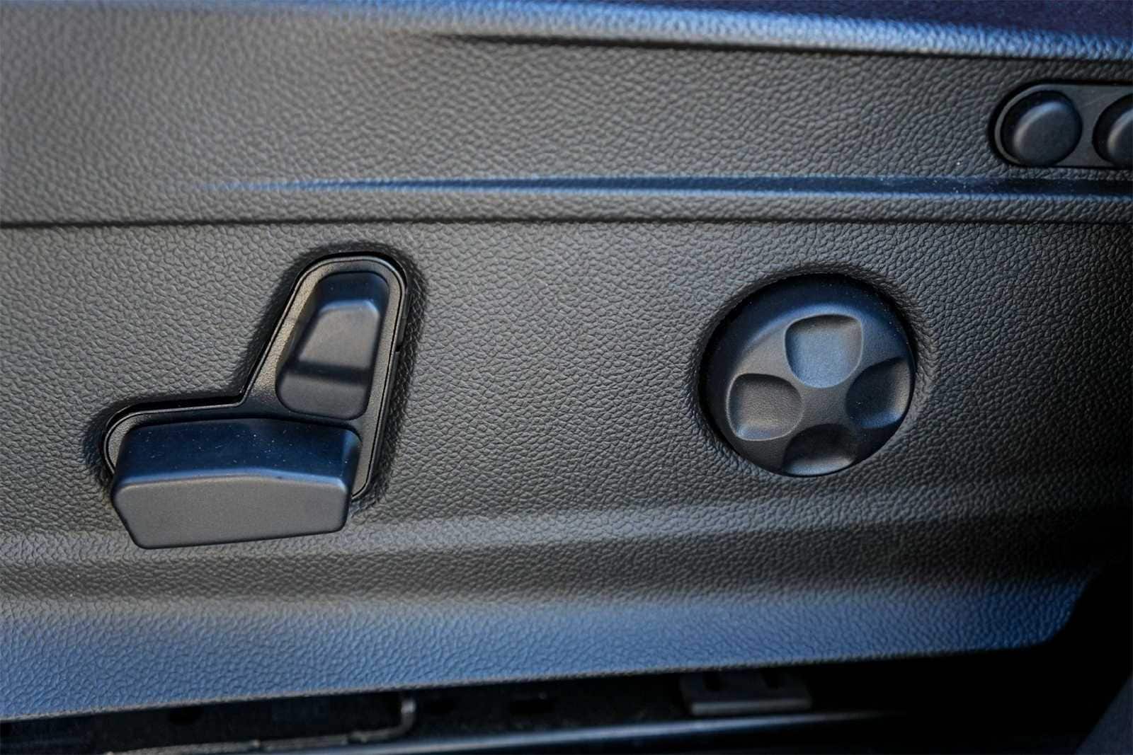 Thumbnail: 2021 Alfa Romeo Stelvio - 21