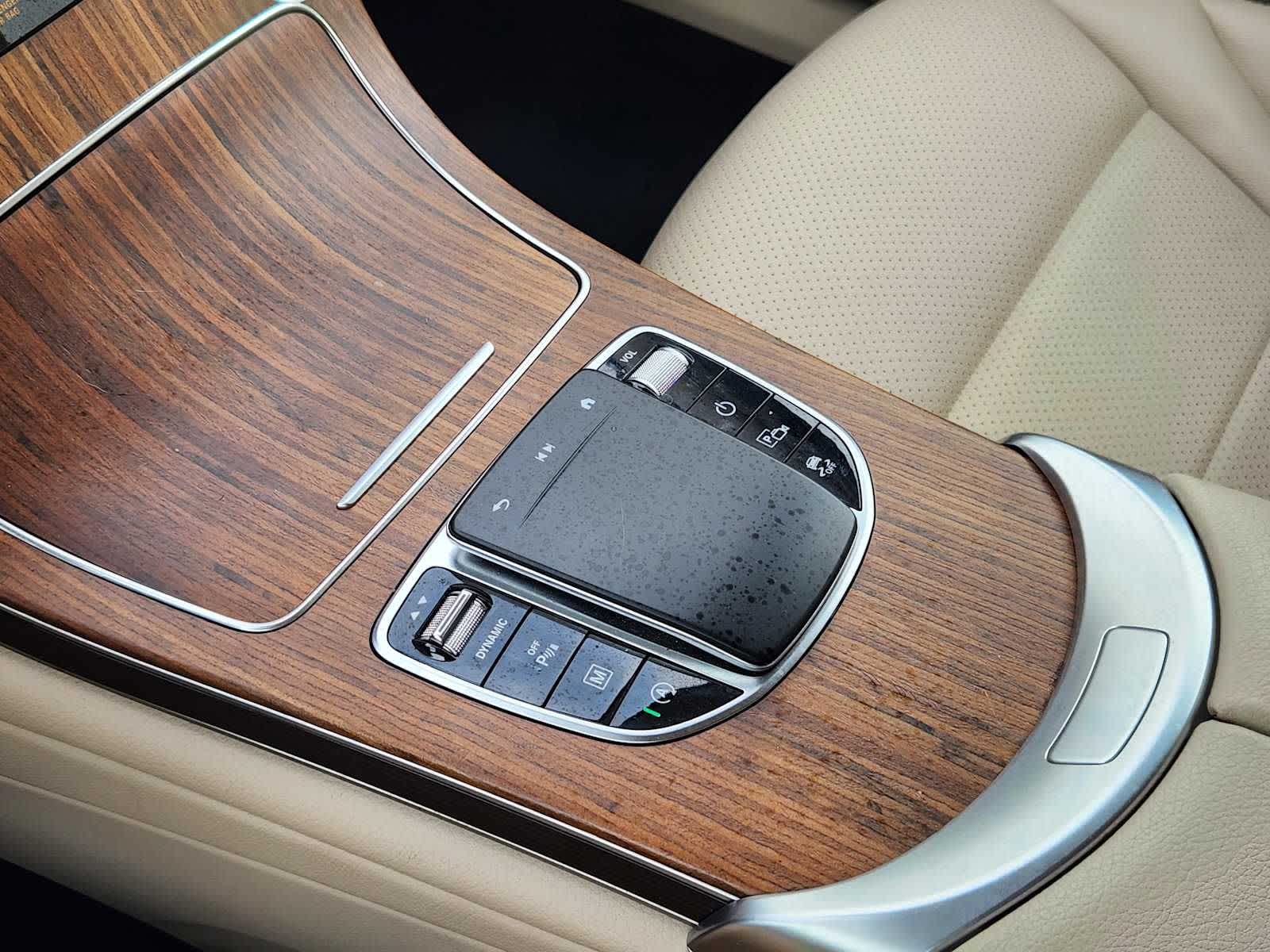 Thumbnail: 2022 Mercedes-Benz GLC - 20