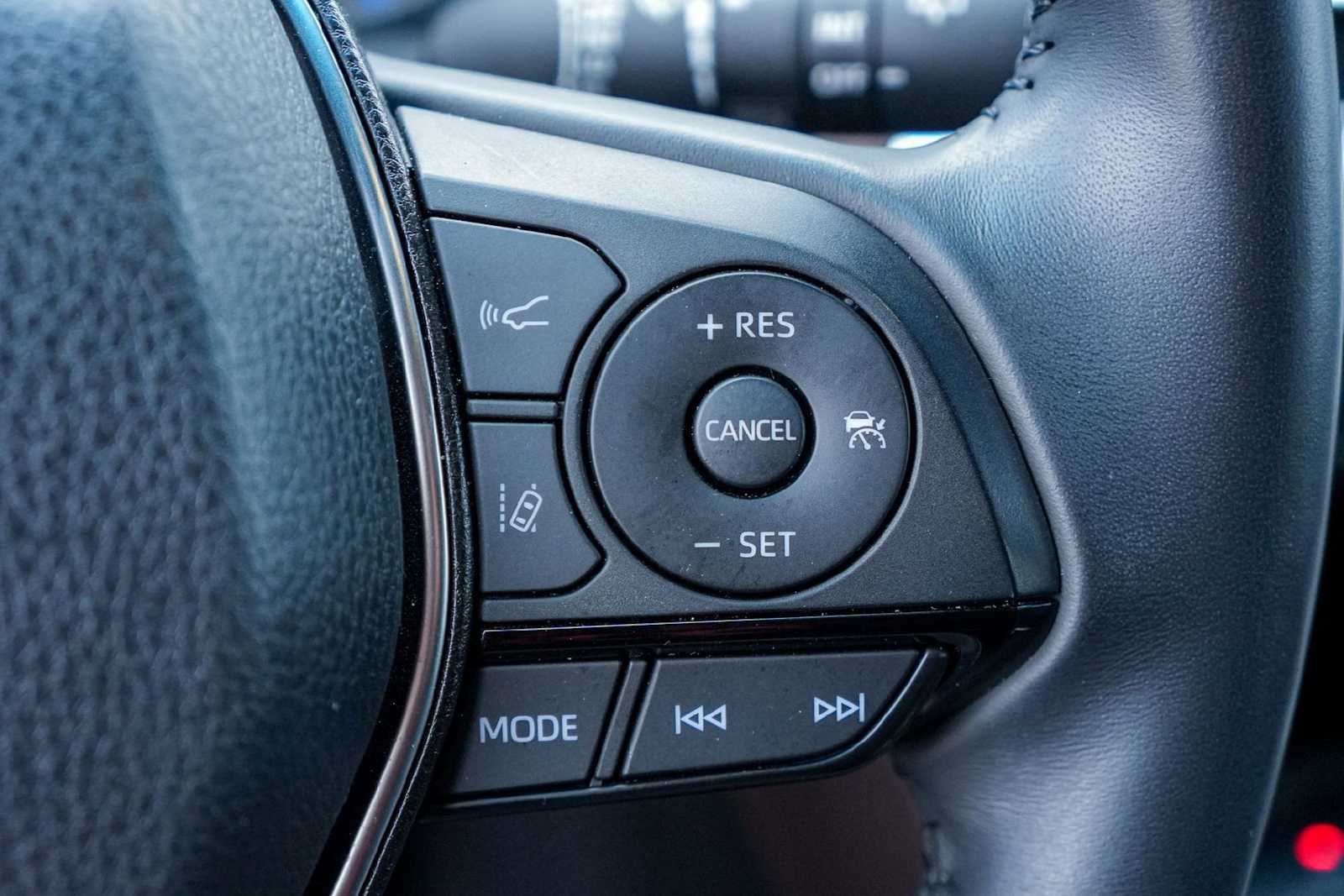 Thumbnail: 2024 Toyota Venza - 26