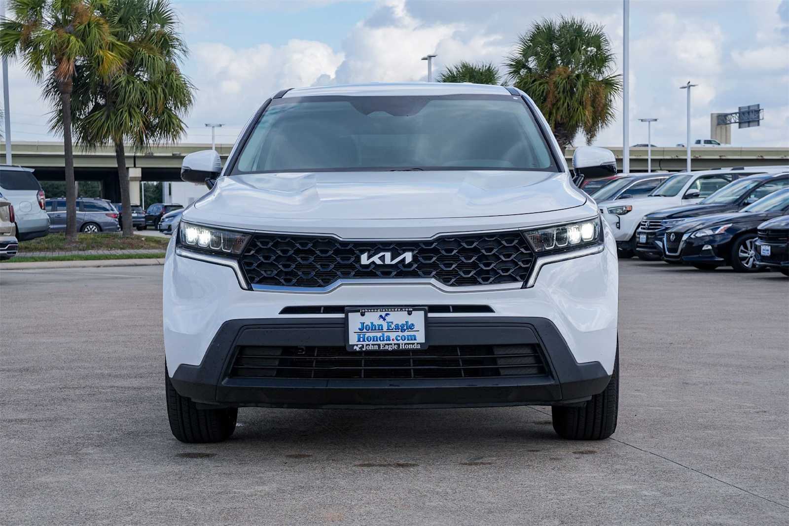 Thumbnail: 2023 Kia Sorento - 6