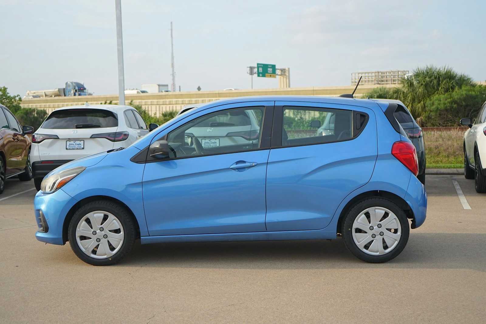 Thumbnail: 2017 Chevrolet Spark - 3
